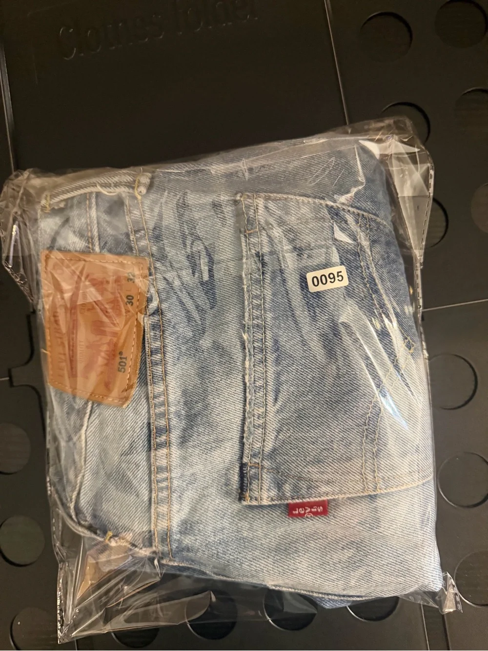 Levi’s 501 Distressed Ripped Straight Jeans Men’s 30x32